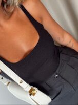 musculosa it negra