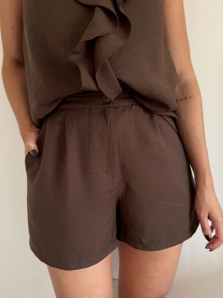 Short Eva madrileño