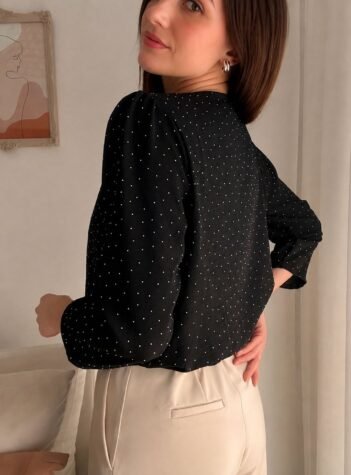 Blusa flores strass manga 3/4